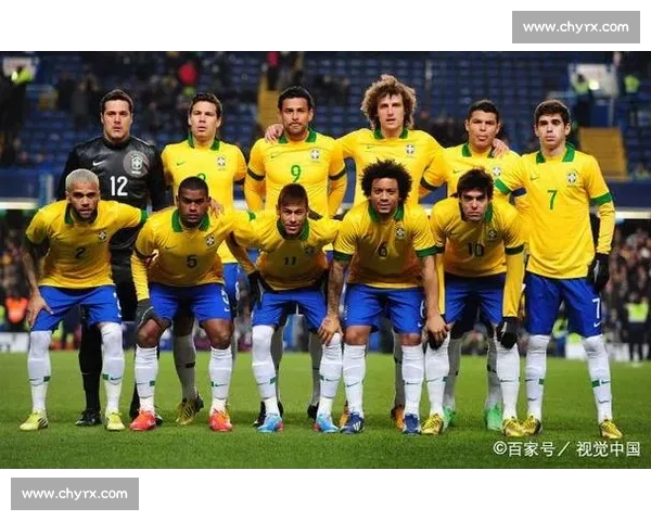 世界杯赛场上的兄弟情谊，战友并肩作战的感人瞬间！